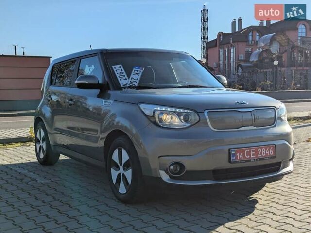 Сірий Кіа Soul, об'ємом двигуна 0 л та пробігом 165 тис. км за 5400 $, фото 34 на Automoto.ua