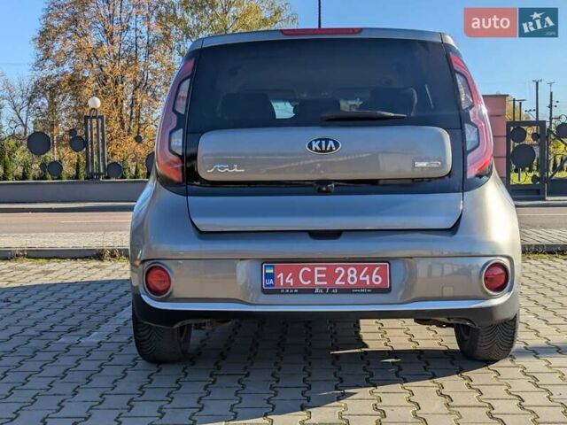 Сірий Кіа Soul, об'ємом двигуна 0 л та пробігом 165 тис. км за 5400 $, фото 21 на Automoto.ua