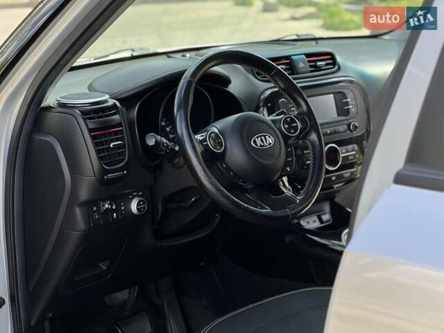 Серый Киа Soul, объемом двигателя 1.6 л и пробегом 114 тыс. км за 11450 $, фото 18 на Automoto.ua