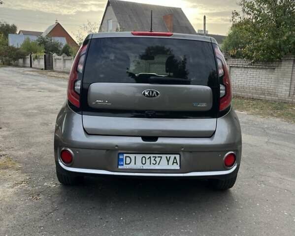 Серый Киа Soul, объемом двигателя 0 л и пробегом 95 тыс. км за 6800 $, фото 22 на Automoto.ua