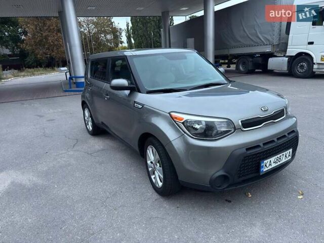 Серый Киа Soul, объемом двигателя 2 л и пробегом 240 тыс. км за 9800 $, фото 1 на Automoto.ua