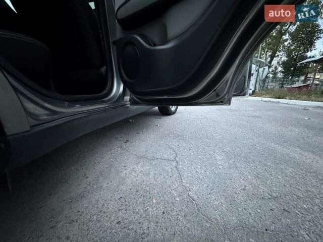 Серый Киа Soul, объемом двигателя 2 л и пробегом 240 тыс. км за 9800 $, фото 16 на Automoto.ua