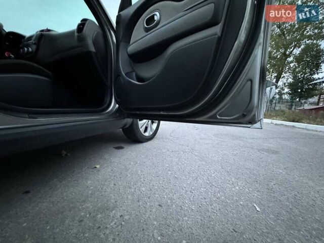 Серый Киа Soul, объемом двигателя 2 л и пробегом 240 тыс. км за 9800 $, фото 17 на Automoto.ua
