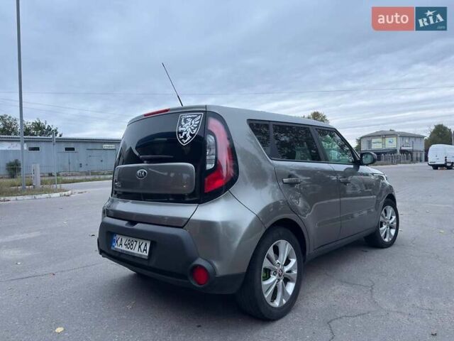 Серый Киа Soul, объемом двигателя 2 л и пробегом 240 тыс. км за 9800 $, фото 3 на Automoto.ua