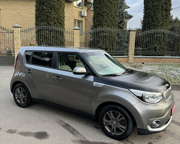 Серый Киа Soul, объемом двигателя 0 л и пробегом 119 тыс. км за 5750 $, фото 14 на Automoto.ua