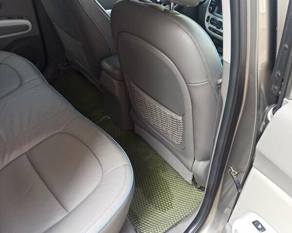 Серый Киа Soul, объемом двигателя 0 л и пробегом 170 тыс. км за 6850 $, фото 3 на Automoto.ua