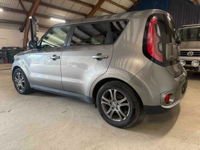 Серый Киа Soul, объемом двигателя 0 л и пробегом 126 тыс. км за 5245 $, фото 4 на Automoto.ua