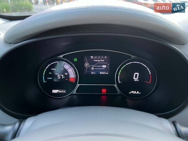 Серый Киа Soul, объемом двигателя 0 л и пробегом 150 тыс. км за 6990 $, фото 14 на Automoto.ua