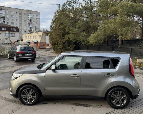 Серый Киа Soul, объемом двигателя 0 л и пробегом 119 тыс. км за 5750 $, фото 33 на Automoto.ua