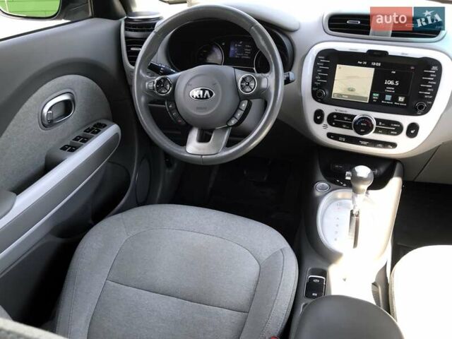 Серый Киа Soul, объемом двигателя 0 л и пробегом 100 тыс. км за 6400 $, фото 38 на Automoto.ua