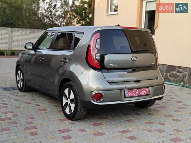 Серый Киа Soul, объемом двигателя 0 л и пробегом 115 тыс. км за 6999 $, фото 5 на Automoto.ua