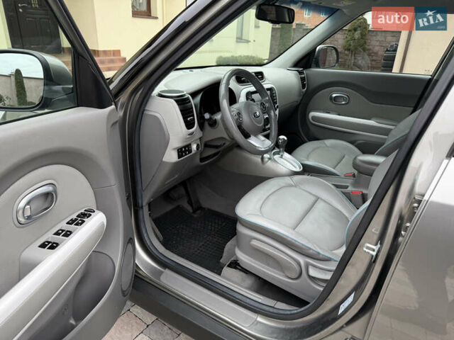 Серый Киа Soul, объемом двигателя 0 л и пробегом 111 тыс. км за 7100 $, фото 15 на Automoto.ua