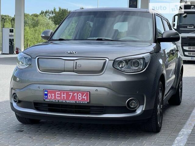 Сірий Кіа Soul, об'ємом двигуна 0 л та пробігом 105 тис. км за 8950 $, фото 12 на Automoto.ua