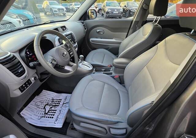 Серый Киа Soul, объемом двигателя 0 л и пробегом 114 тыс. км за 5599 $, фото 27 на Automoto.ua