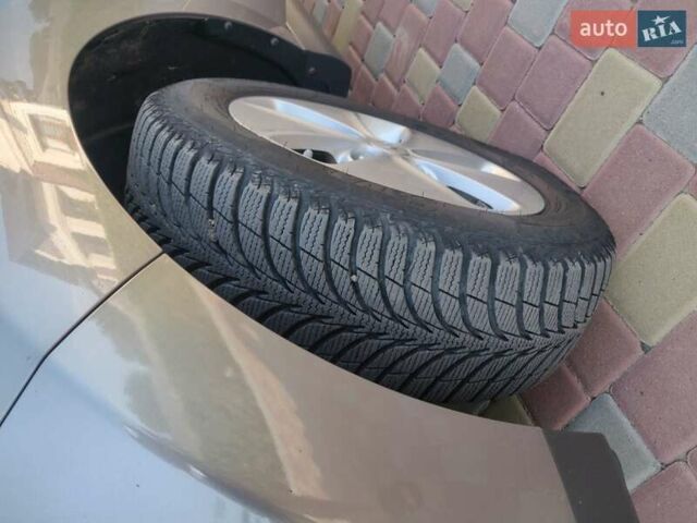 Серый Киа Soul, объемом двигателя 0 л и пробегом 92 тыс. км за 8000 $, фото 20 на Automoto.ua