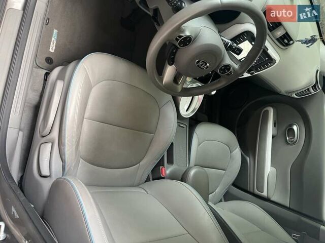 Серый Киа Soul, объемом двигателя 0 л и пробегом 35 тыс. км за 9500 $, фото 20 на Automoto.ua