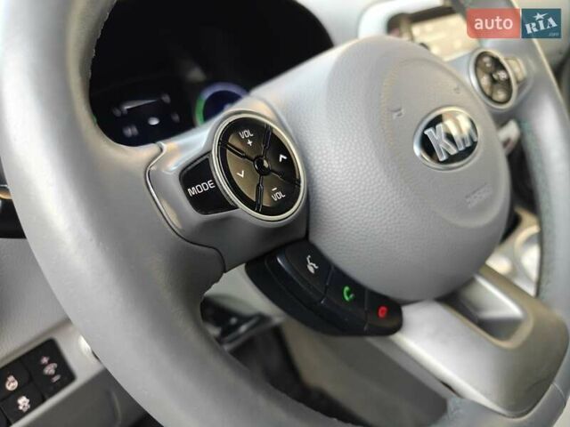 Серый Киа Soul, объемом двигателя 0 л и пробегом 115 тыс. км за 6999 $, фото 23 на Automoto.ua