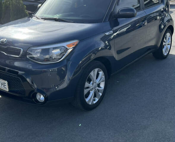 Серый Киа Soul, объемом двигателя 2 л и пробегом 177 тыс. км за 10200 $, фото 2 на Automoto.ua