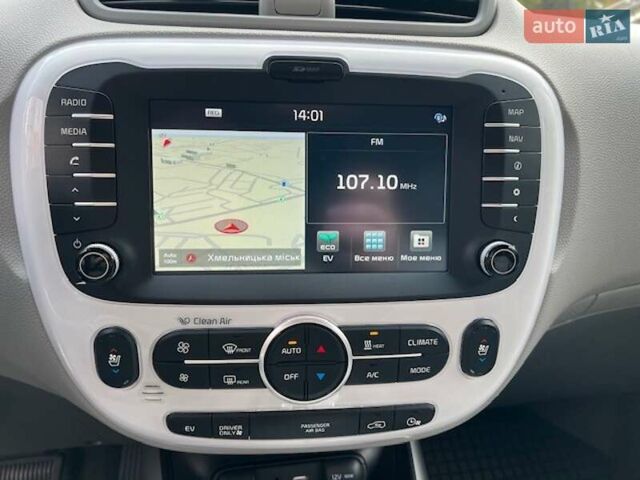 Киа Soul 2015 в Хмельницком на Automoto.ua Серый Киа Soul, объемом двигателя 0 л и пробегом 95 тыс. км за 6500 $, фото 32 на Automoto.ua