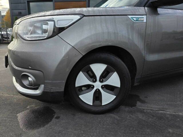 Серый Киа Soul, объемом двигателя 0 л и пробегом 114 тыс. км за 5900 $, фото 4 на Automoto.ua