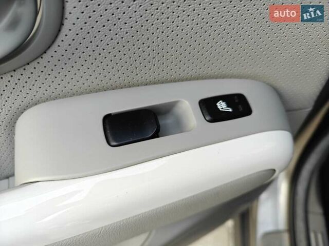 Серый Киа Soul, объемом двигателя 0 л и пробегом 115 тыс. км за 6999 $, фото 22 на Automoto.ua