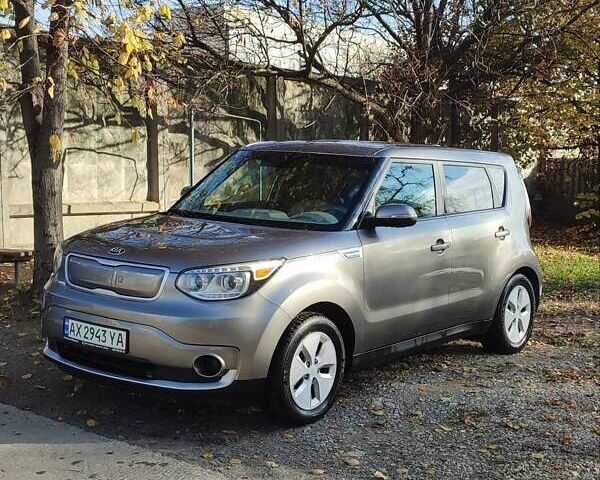 Серый Киа Soul, объемом двигателя 0 л и пробегом 78 тыс. км за 7100 $, фото 12 на Automoto.ua