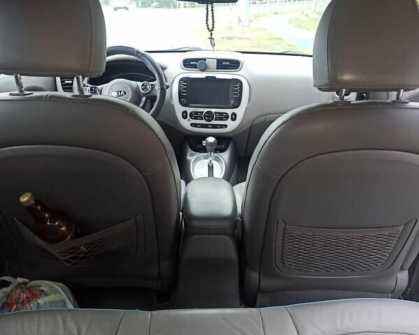 Серый Киа Soul, объемом двигателя 0 л и пробегом 170 тыс. км за 6850 $, фото 11 на Automoto.ua
