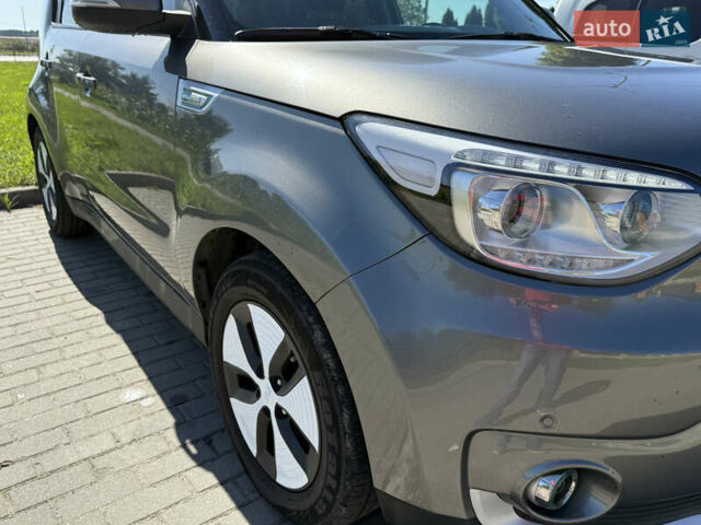 Серый Киа Soul, объемом двигателя 0 л и пробегом 109 тыс. км за 6499 $, фото 12 на Automoto.ua