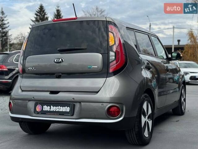 Серый Киа Soul, объемом двигателя 0 л и пробегом 123 тыс. км за 6950 $, фото 17 на Automoto.ua
