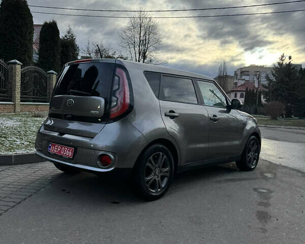 Серый Киа Soul, объемом двигателя 0 л и пробегом 119 тыс. км за 5750 $, фото 21 на Automoto.ua