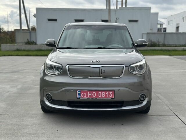 Серый Киа Soul, объемом двигателя 0 л и пробегом 165 тыс. км за 8900 $, фото 1 на Automoto.ua