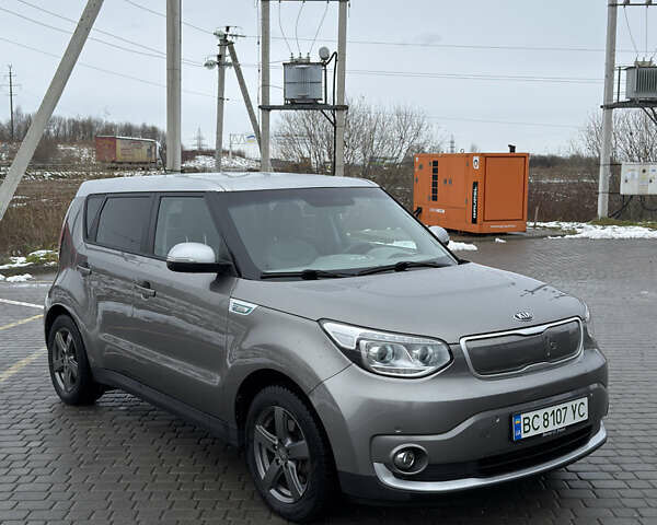 Серый Киа Soul, объемом двигателя 0 л и пробегом 130 тыс. км за 7000 $, фото 3 на Automoto.ua