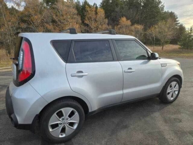 Серый Киа Soul, объемом двигателя 1.6 л и пробегом 119 тыс. км за 6000 $, фото 4 на Automoto.ua