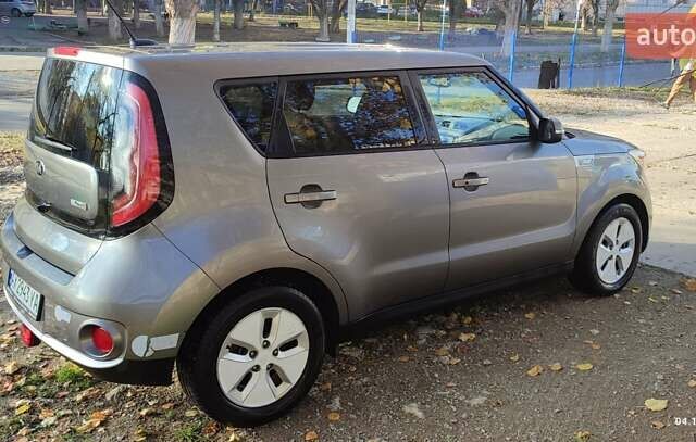 Серый Киа Soul, объемом двигателя 0 л и пробегом 78 тыс. км за 7100 $, фото 6 на Automoto.ua