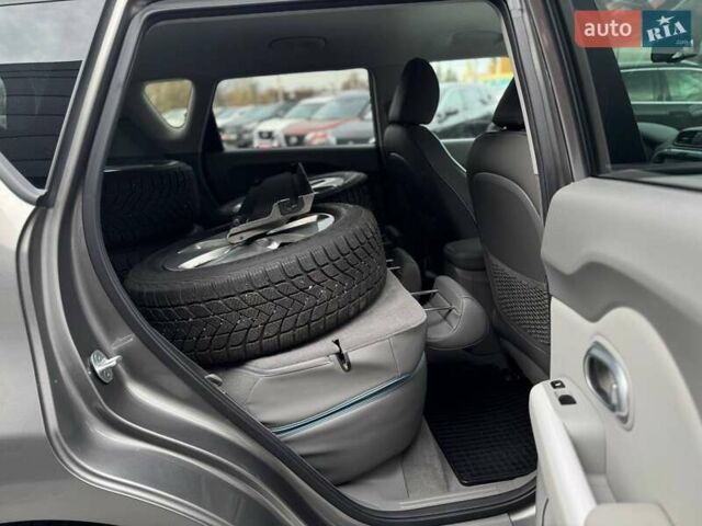 Серый Киа Soul, объемом двигателя 0 л и пробегом 123 тыс. км за 6950 $, фото 53 на Automoto.ua