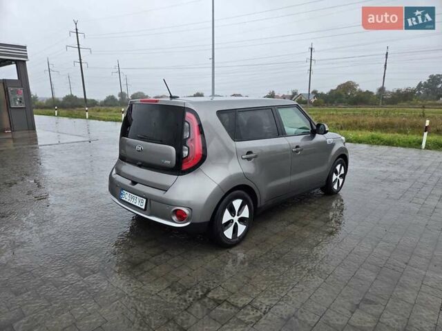 Серый Киа Soul, объемом двигателя 0 л и пробегом 91 тыс. км за 8900 $, фото 5 на Automoto.ua
