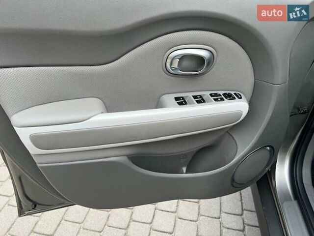 Киа Soul 2015 в Хмельницком на Automoto.ua Серый Киа Soul, объемом двигателя 0 л и пробегом 95 тыс. км за 6500 $, фото 54 на Automoto.ua