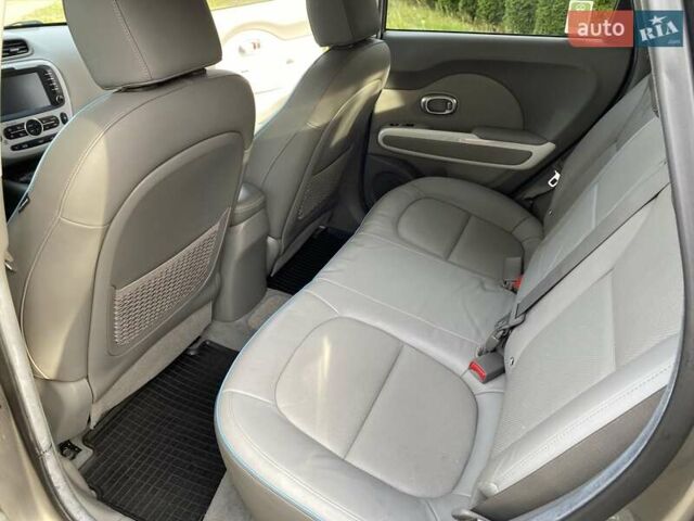 Серый Киа Soul, объемом двигателя 0 л и пробегом 135 тыс. км за 7299 $, фото 20 на Automoto.ua