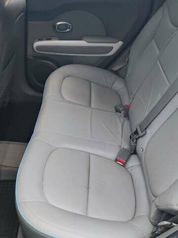 Серый Киа Soul, объемом двигателя 0 л и пробегом 84 тыс. км за 7500 $, фото 15 на Automoto.ua