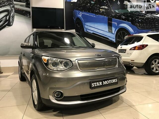 Сірий Кіа Soul, об'ємом двигуна 0 л та пробігом 73 тис. км за 12500 $, фото 4 на Automoto.ua