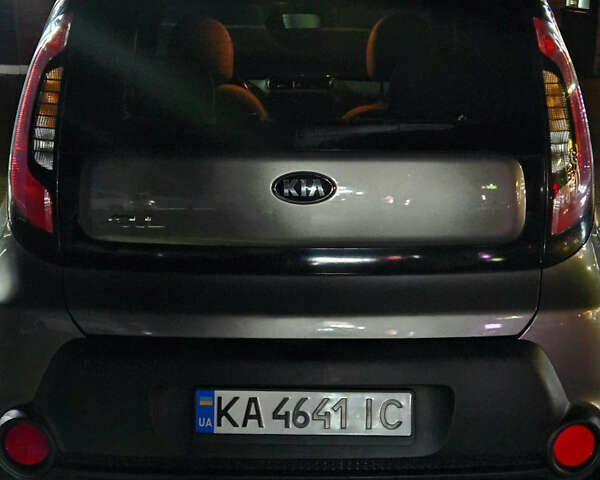 Серый Киа Soul, объемом двигателя 2 л и пробегом 94 тыс. км за 9700 $, фото 4 на Automoto.ua