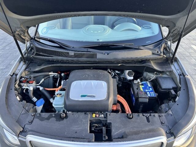 Серый Киа Soul, объемом двигателя 0 л и пробегом 160 тыс. км за 9600 $, фото 6 на Automoto.ua