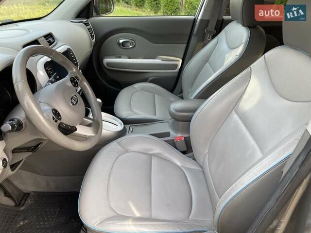 Серый Киа Soul, объемом двигателя 0 л и пробегом 135 тыс. км за 7299 $, фото 9 на Automoto.ua
