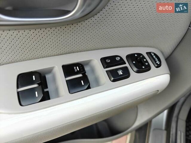 Серый Киа Soul, объемом двигателя 0 л и пробегом 115 тыс. км за 6999 $, фото 17 на Automoto.ua