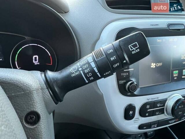 Серый Киа Soul, объемом двигателя 0 л и пробегом 150 тыс. км за 6990 $, фото 15 на Automoto.ua