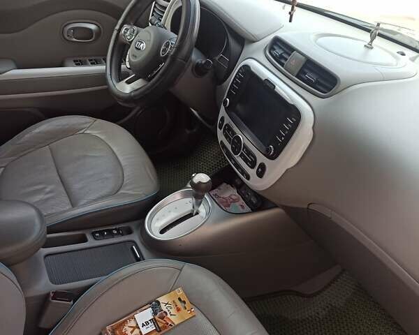 Серый Киа Soul, объемом двигателя 0 л и пробегом 170 тыс. км за 6850 $, фото 5 на Automoto.ua