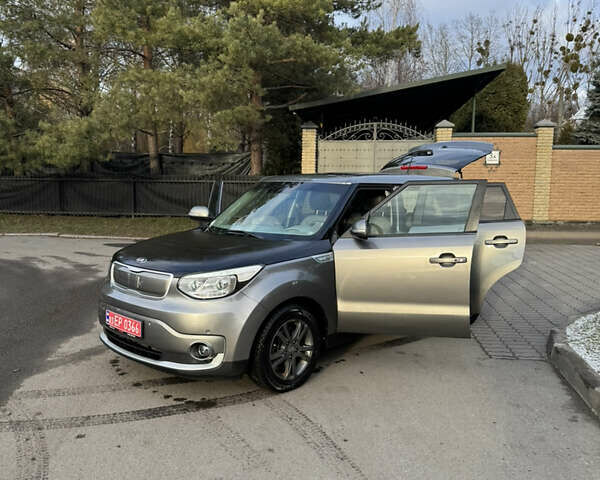 Серый Киа Soul, объемом двигателя 0 л и пробегом 119 тыс. км за 5750 $, фото 35 на Automoto.ua