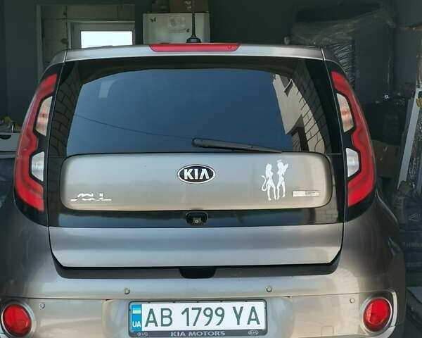 Серый Киа Soul, объемом двигателя 0 л и пробегом 123 тыс. км за 5500 $, фото 7 на Automoto.ua