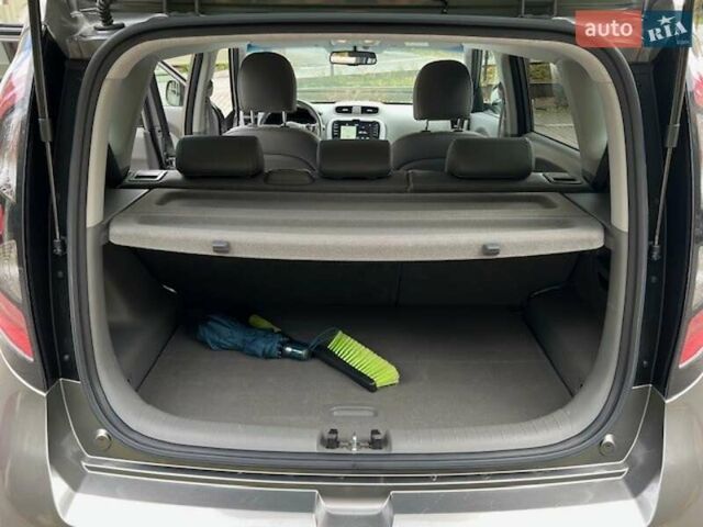Киа Soul 2015 в Хмельницком на Automoto.ua Серый Киа Soul, объемом двигателя 0 л и пробегом 95 тыс. км за 6500 $, фото 55 на Automoto.ua