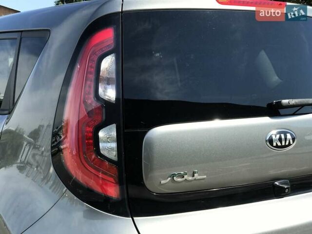 Серый Киа Soul, объемом двигателя 0 л и пробегом 100 тыс. км за 6400 $, фото 7 на Automoto.ua